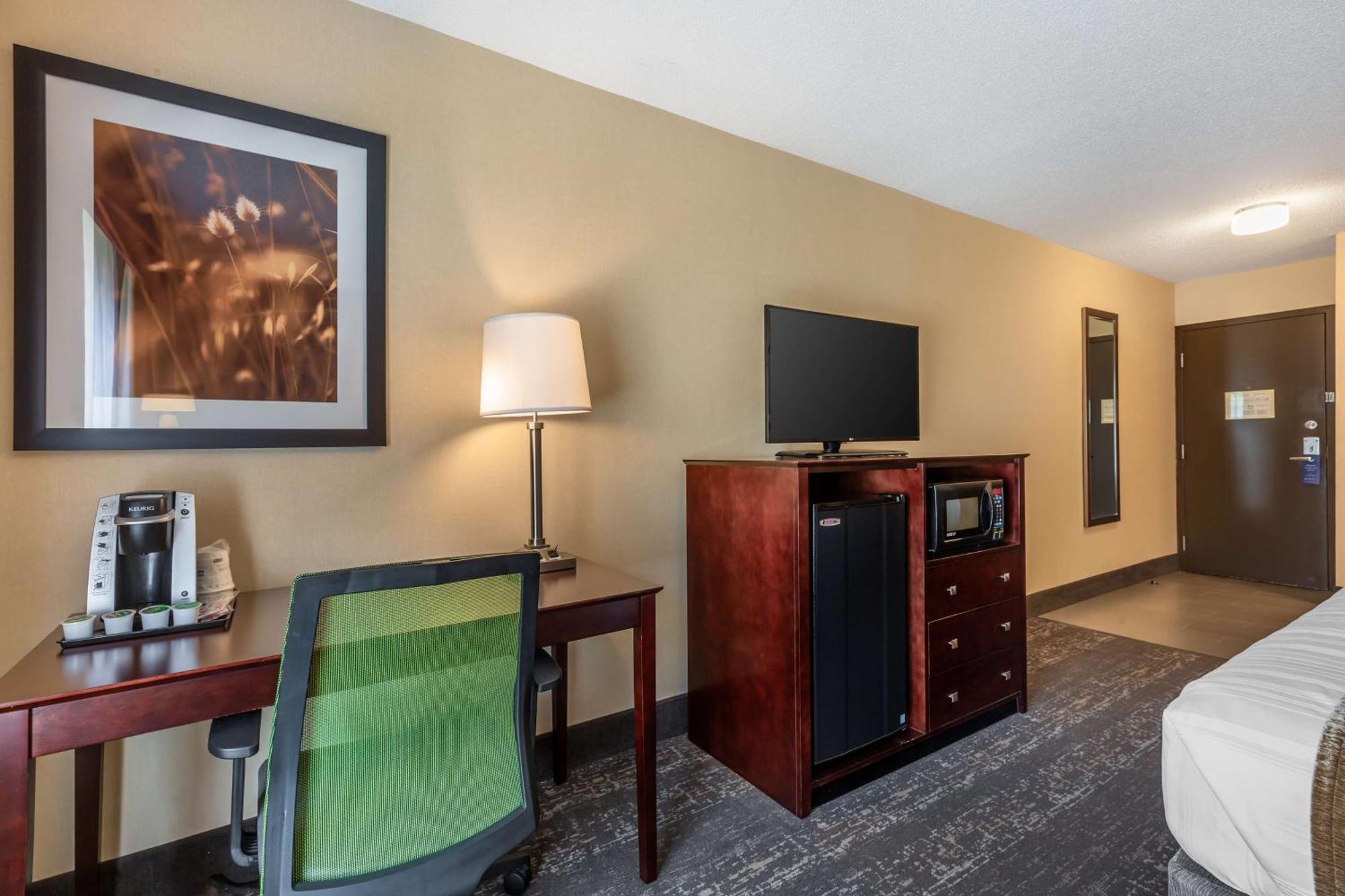 Best Western Braintree Inn Экстерьер фото