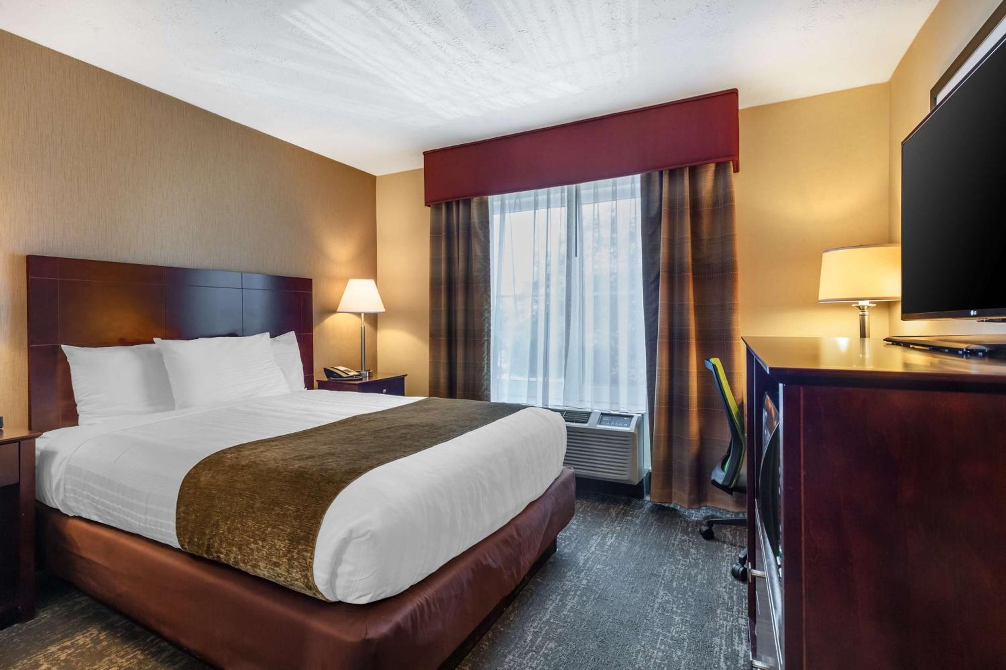 Best Western Braintree Inn Экстерьер фото