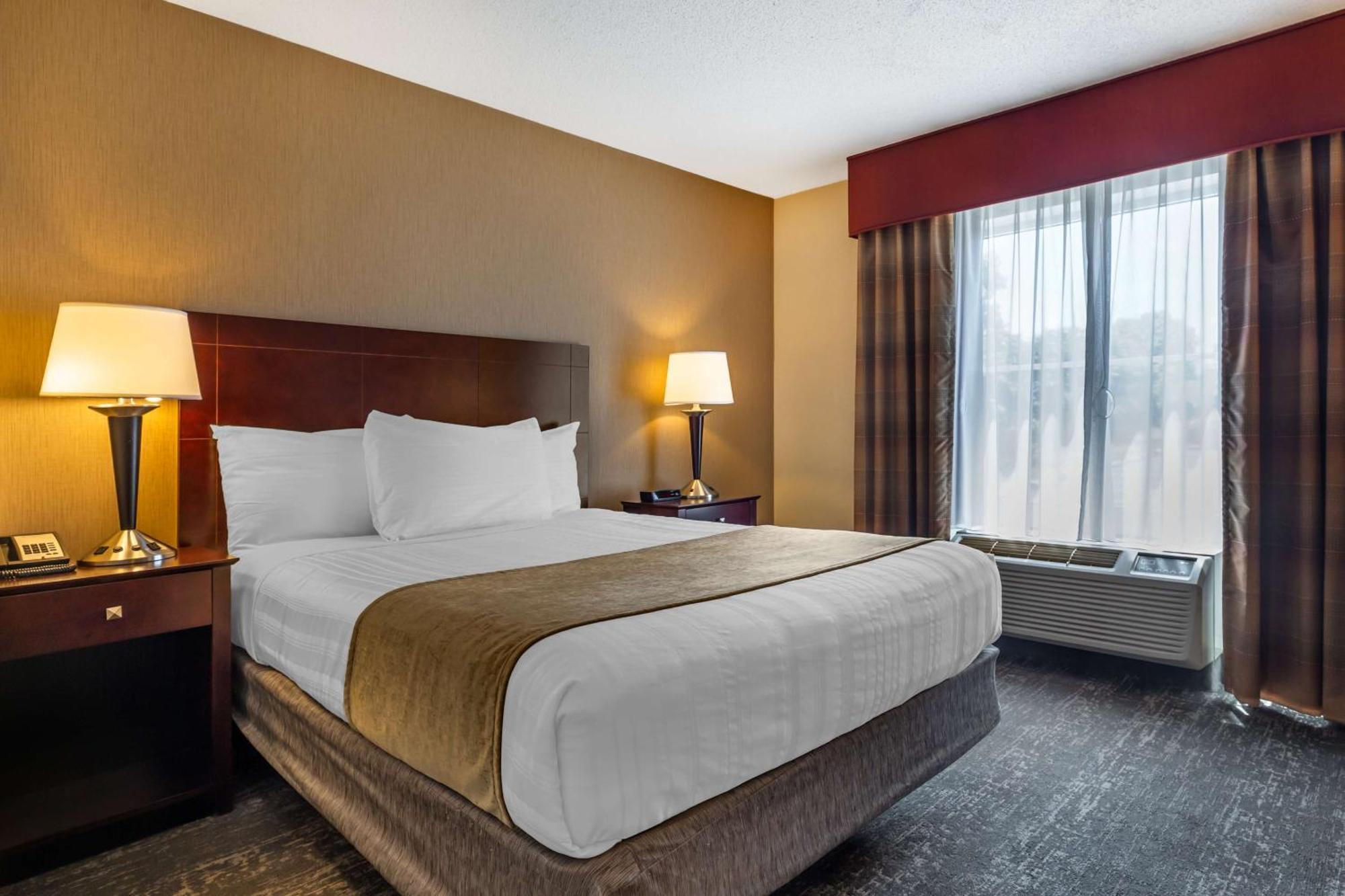 Best Western Braintree Inn Экстерьер фото