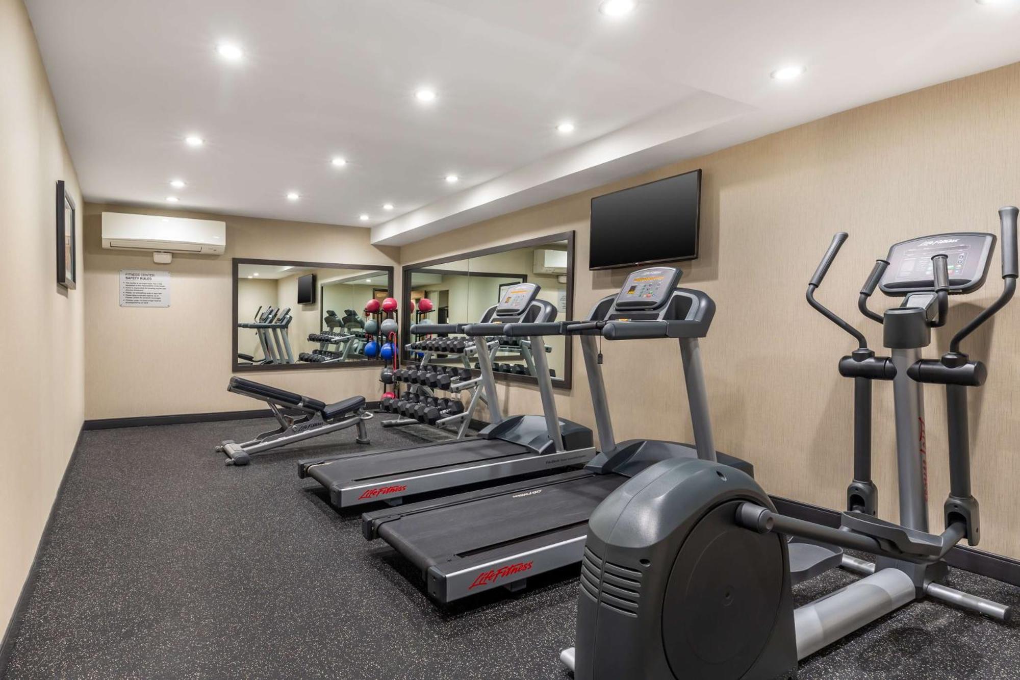 Best Western Braintree Inn Экстерьер фото